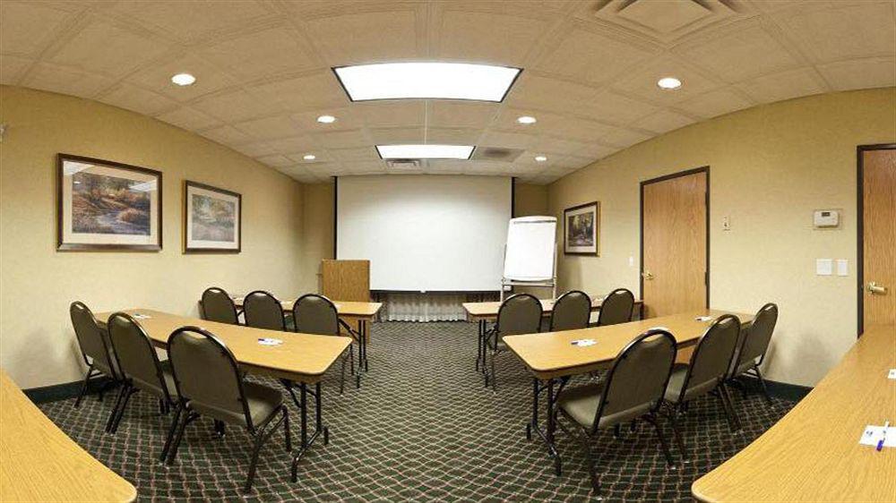 Holiday Inn Express Fremont By Ihg Exterior photo