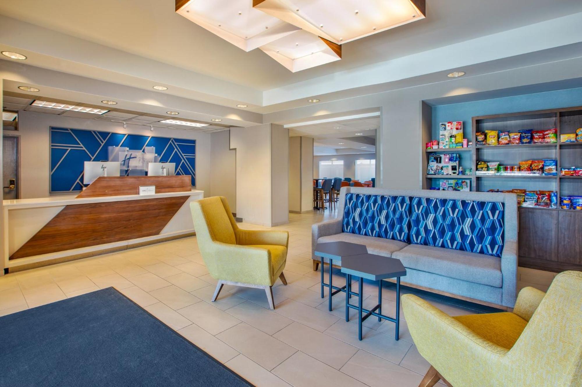 Holiday Inn Express Fremont By Ihg Exterior photo