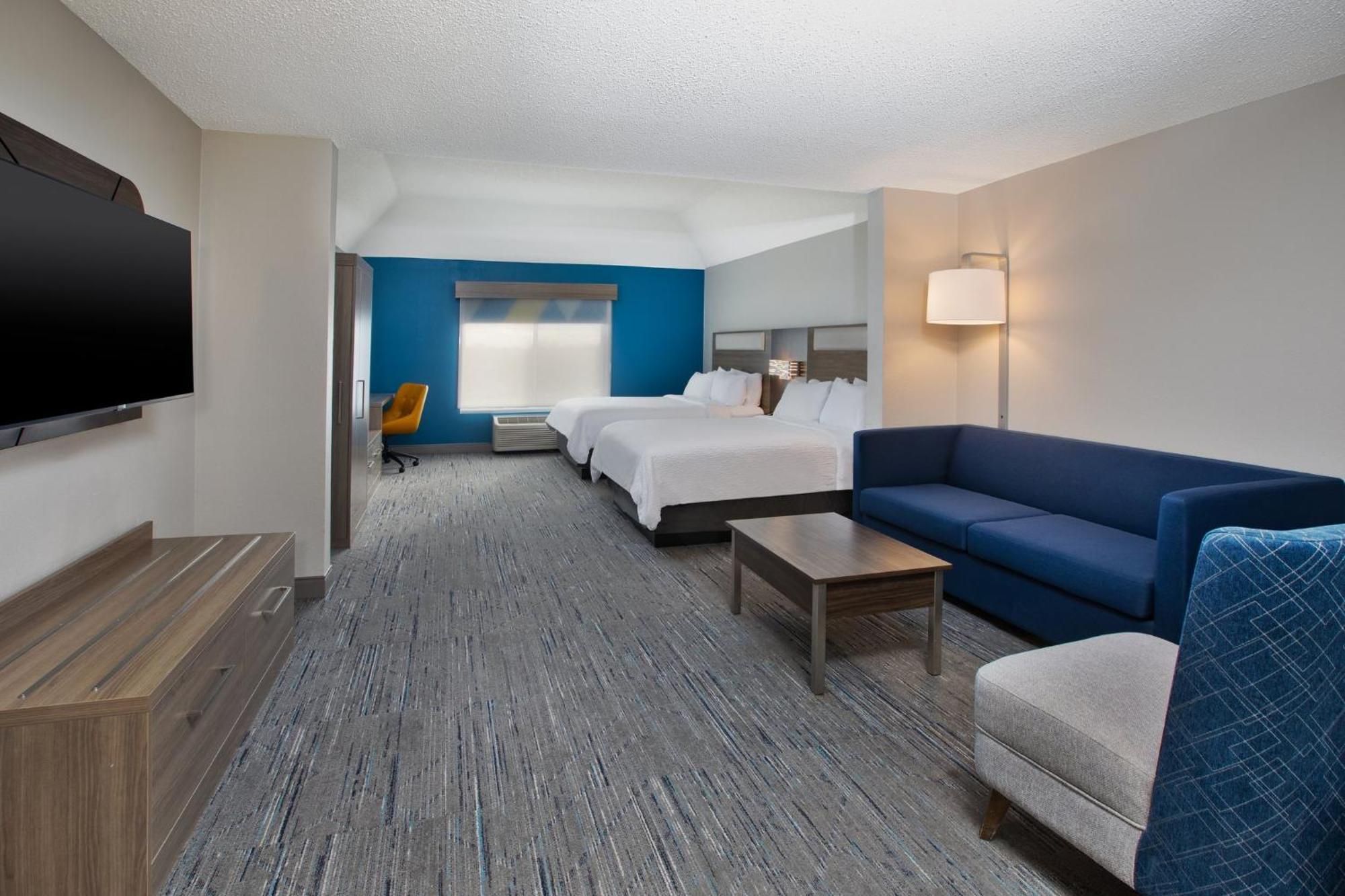 Holiday Inn Express Fremont By Ihg Exterior photo